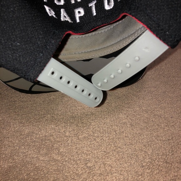 Adidas Toronto Raptors Hat - Picture 5 of 6